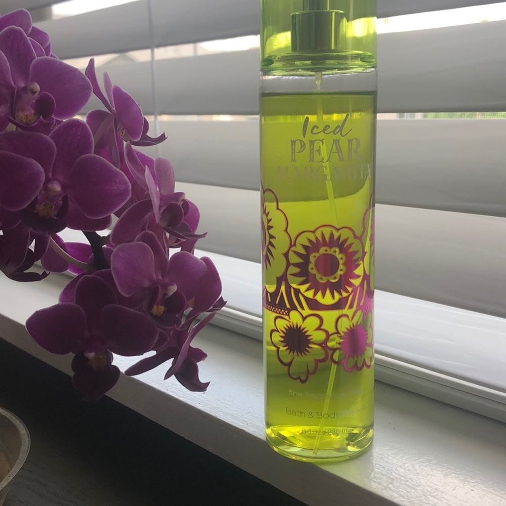 Bath & Body Works Iced Pear Margarita body spray
